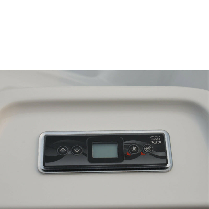 Makadi Bay 5 seat hot tub