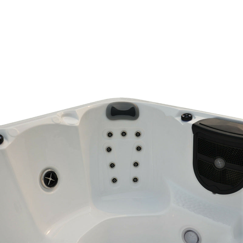 Makadi Bay 5 seat hot tub