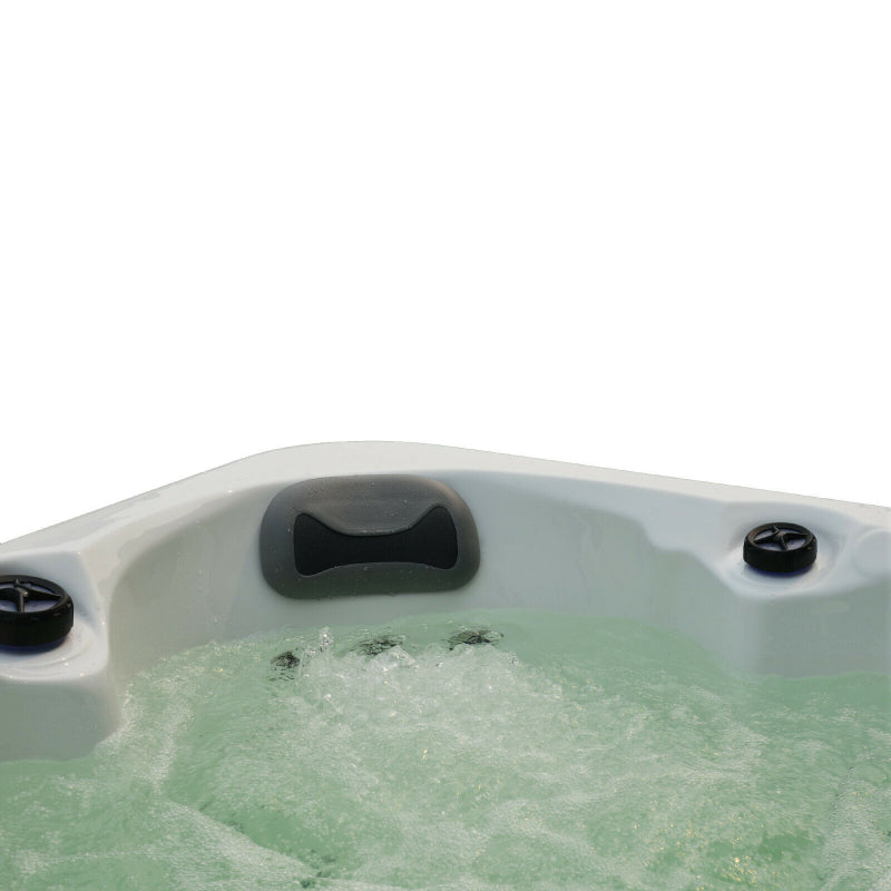 Makadi Bay 5 seat hot tub