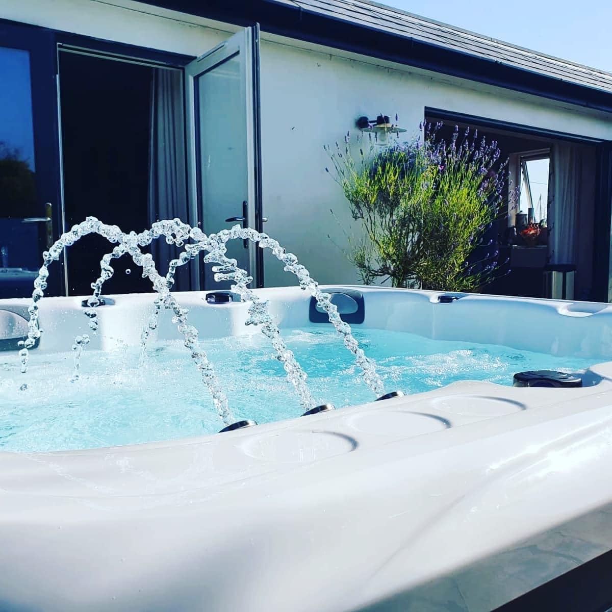 Spritz 6 seater 1 lounger