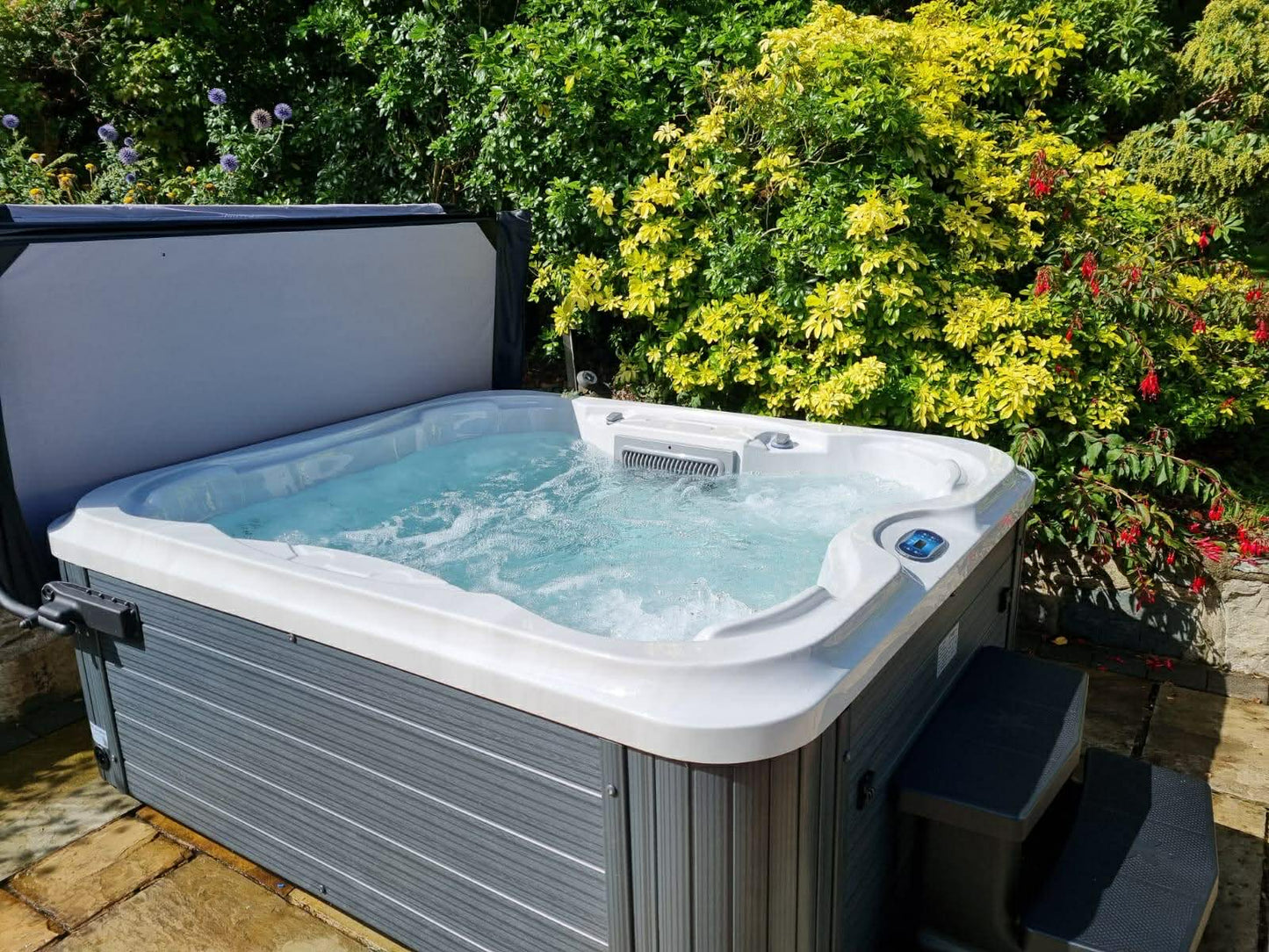 Sunbeach 4 Seat -  HSG282 Compliant hot tub for Holiday Accommodation