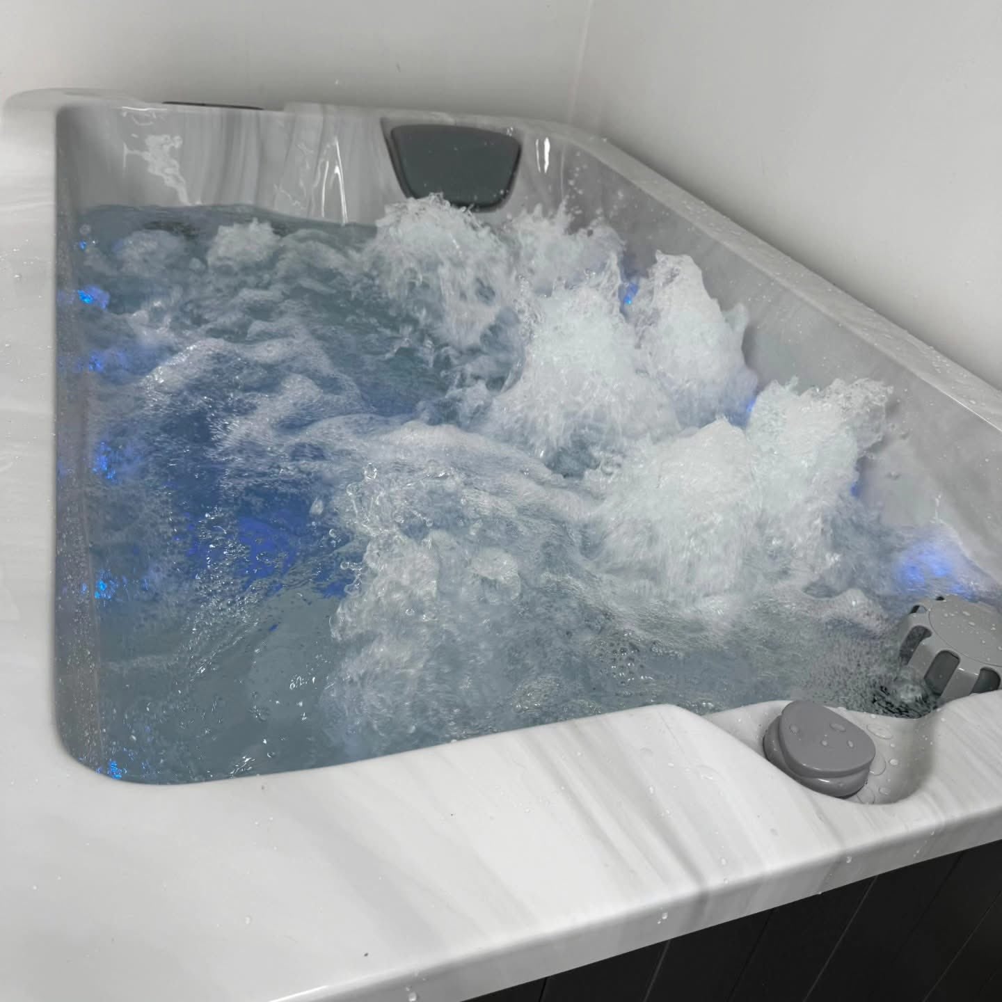 Naama Bay 3 seat plug and play hot tub